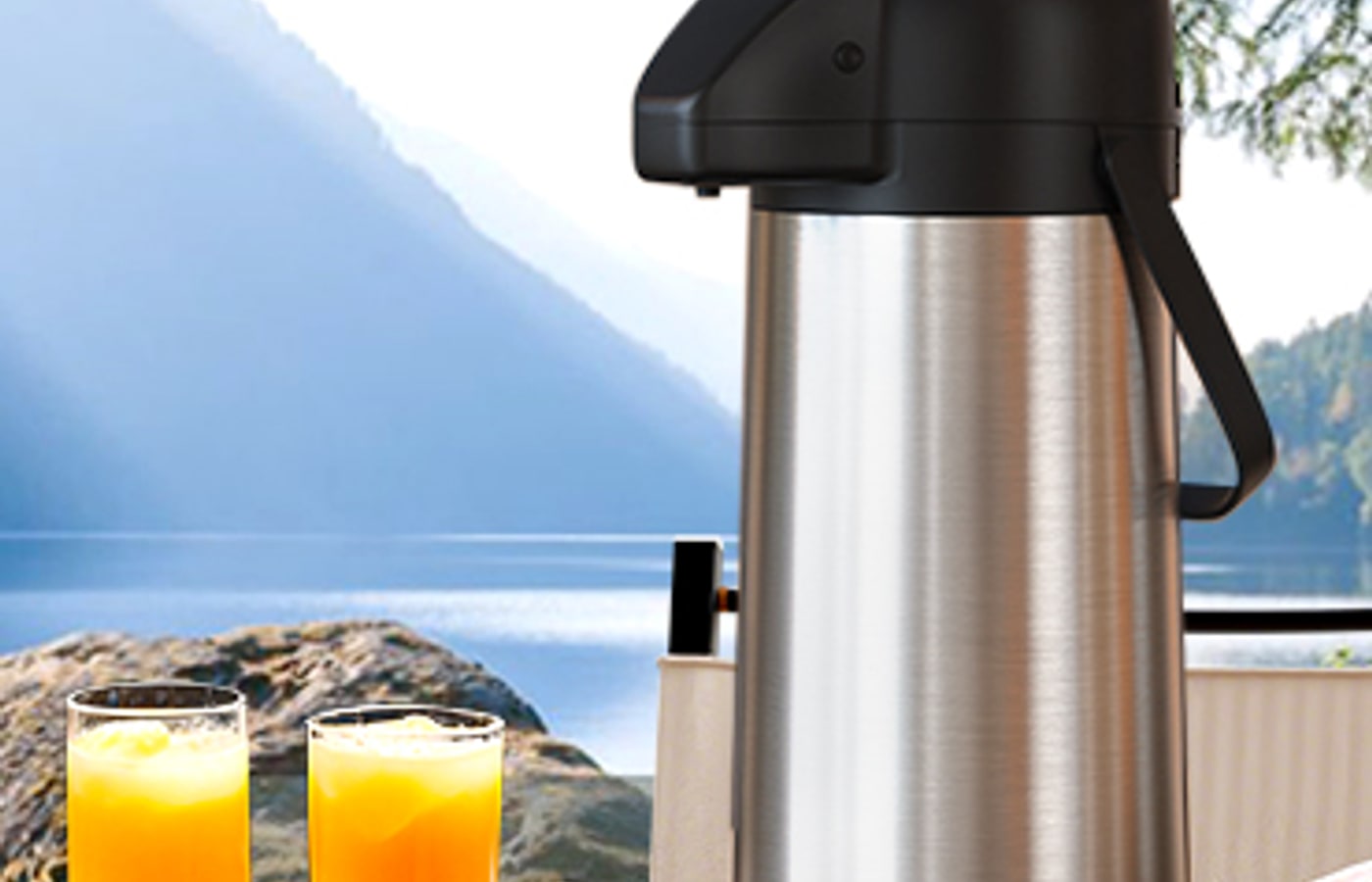 Gezoss Airpot Coffee Carafe serving drinks outdoors